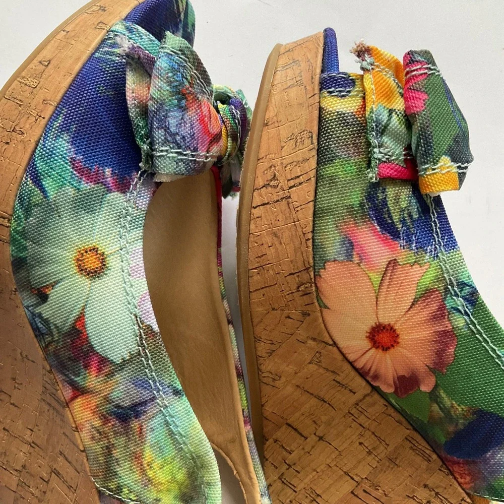 CL by Laundry‎ Imagined Multi Floral Wedge Sandals Cork Heel Peep Toe 6.5 New IB
